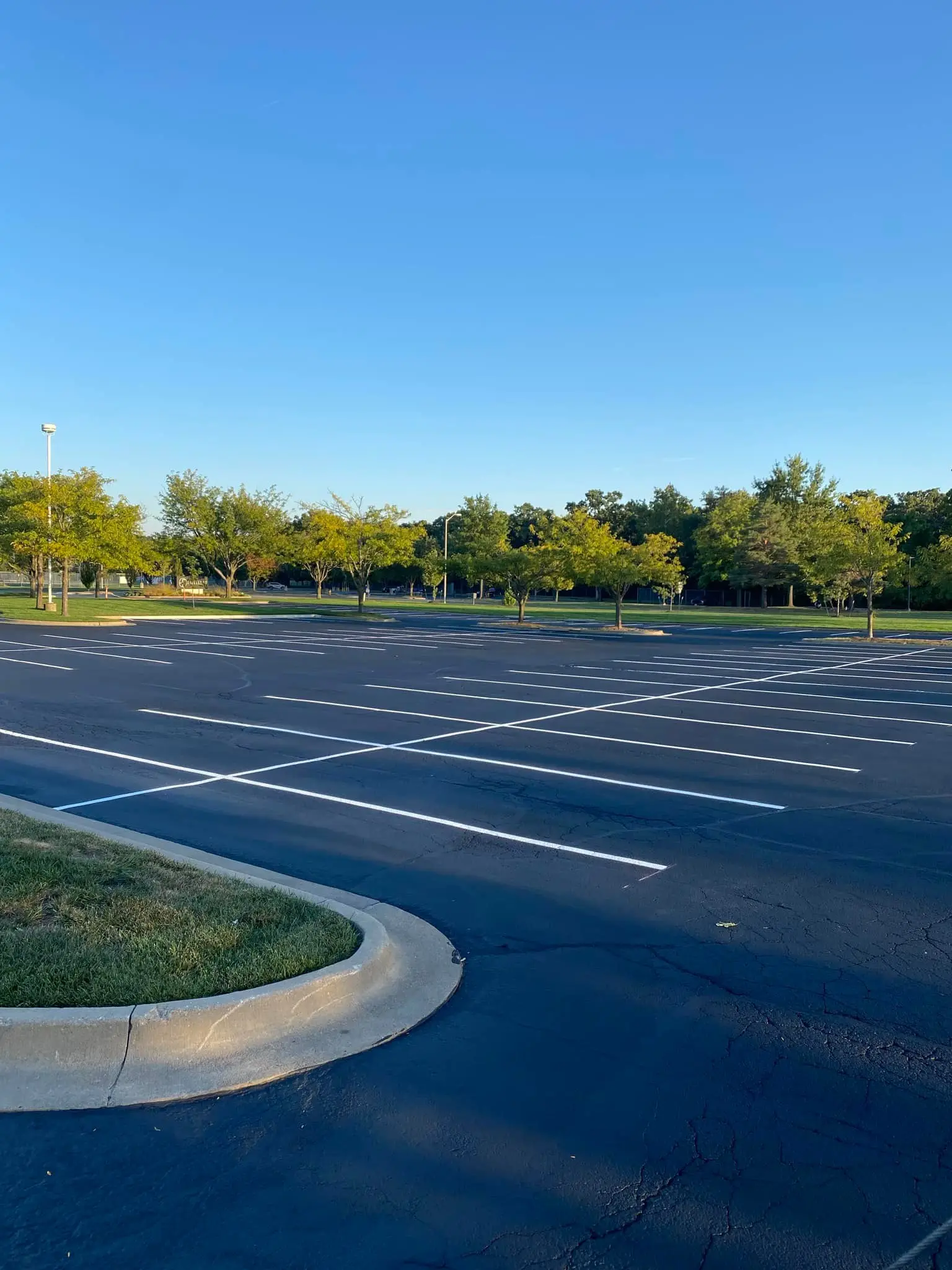 commercial sealcoating work in the Kansas City metro