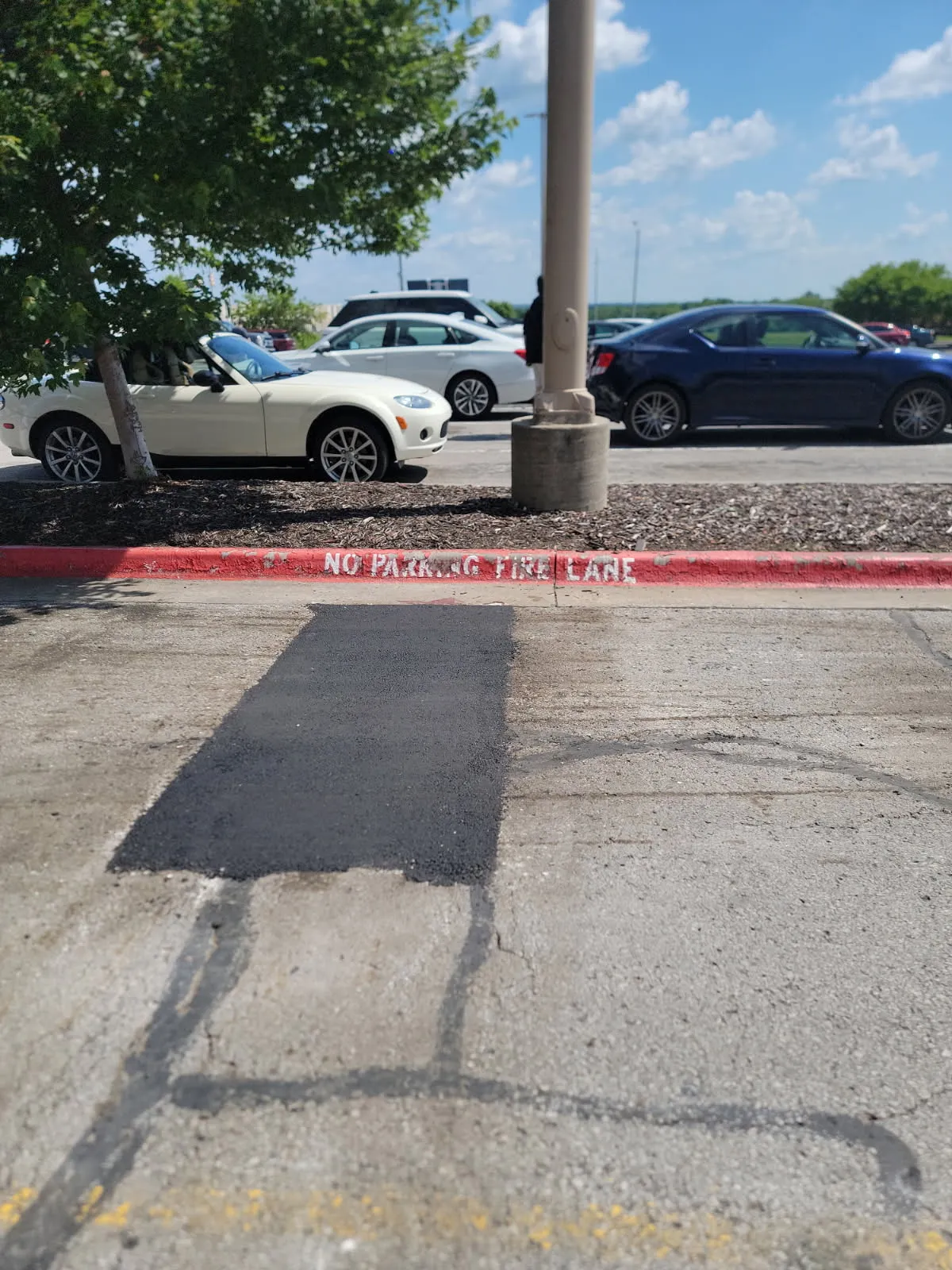 Fresh asphalt installation for Kansas City businesses